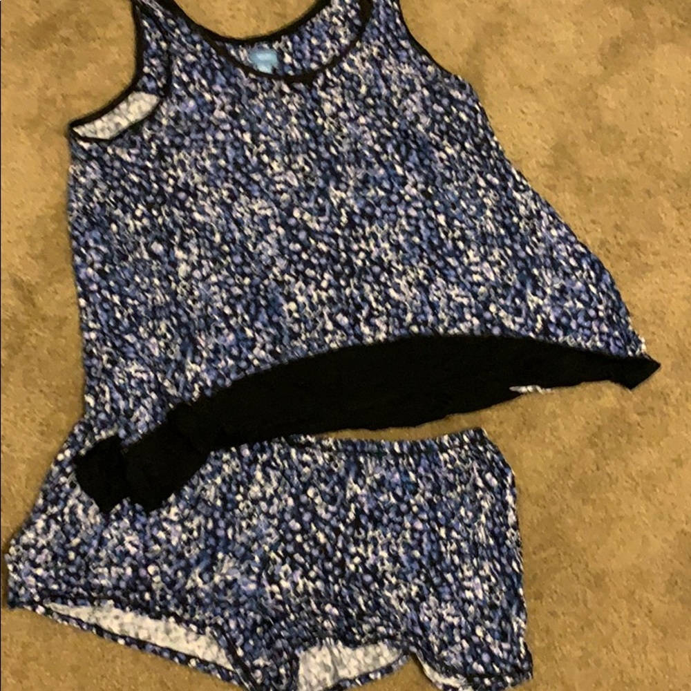 Vera wang 2pc pajamas. Shortie set xl